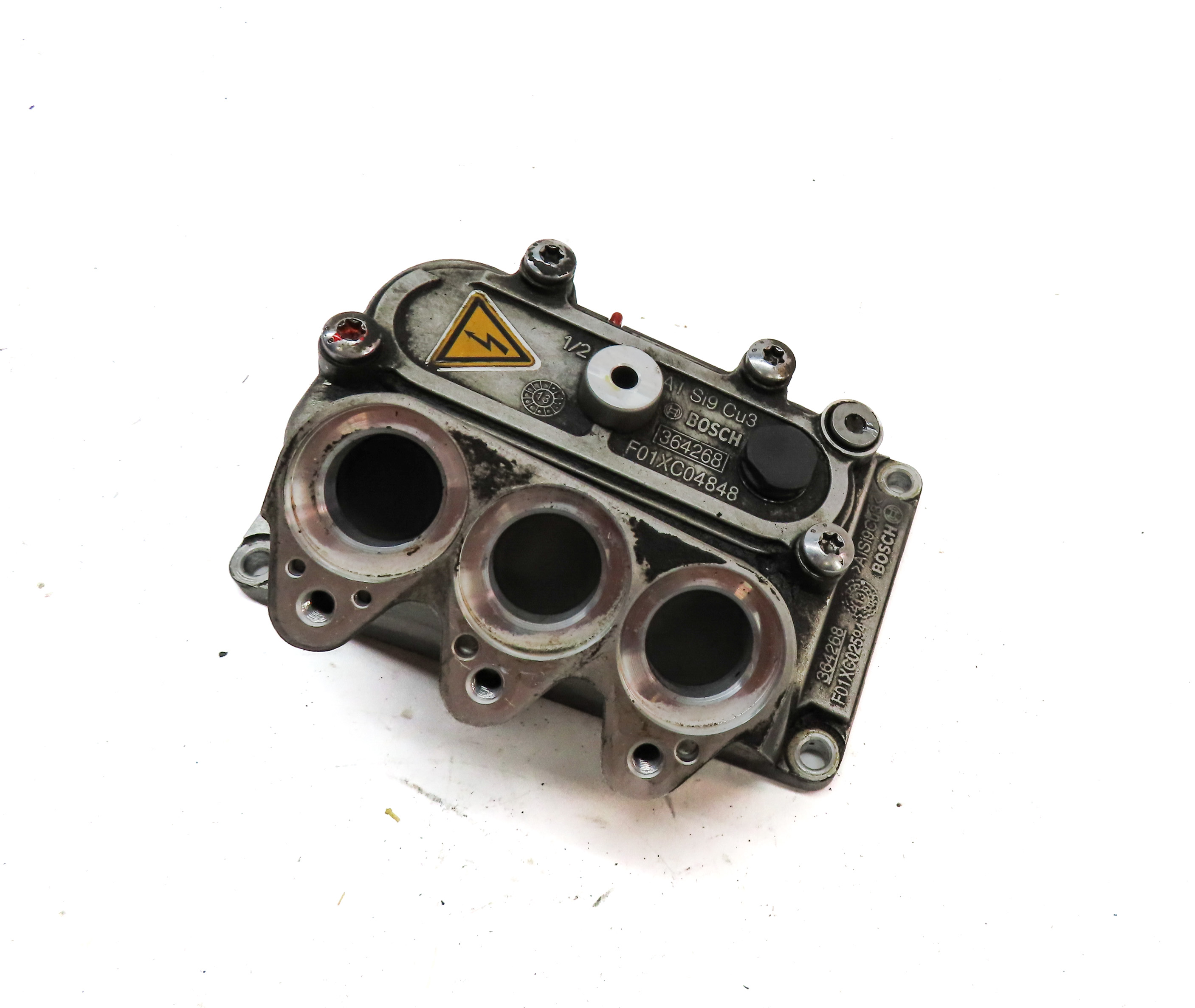 2015 PORSCHE CAYENNE HYBRID (958) HIGH VOLTAGE BATTERY CONNECTOR HOUSING — exact item pictured